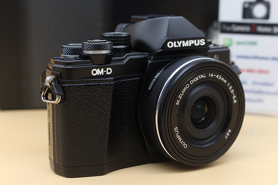ขาย Olympus OMD EM10 II + lens 14-42mm(สีดำ) อดีตประกันศูนย์ ชัตดตอร์ 2,245รูป สภาพสวย เมนูไทย จอติดฟิล์มแล้ว อุปกรณ์ครบกล่อง  อุปกรณ์และรายละเอียดของสินค้